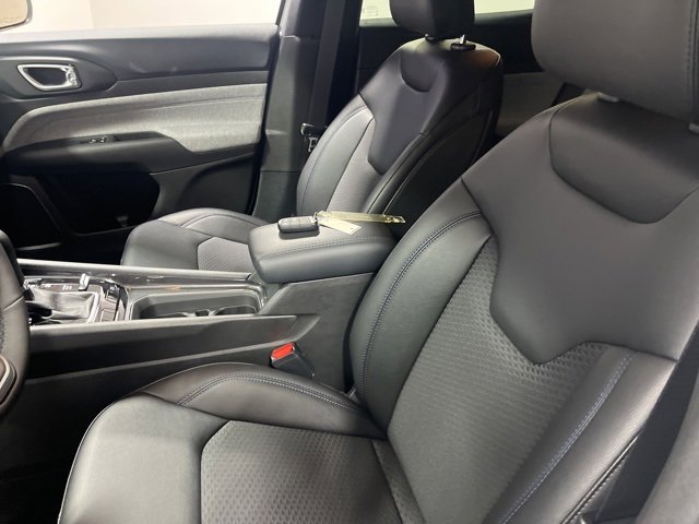 New 2026 Jeep Compass Latitude image 8