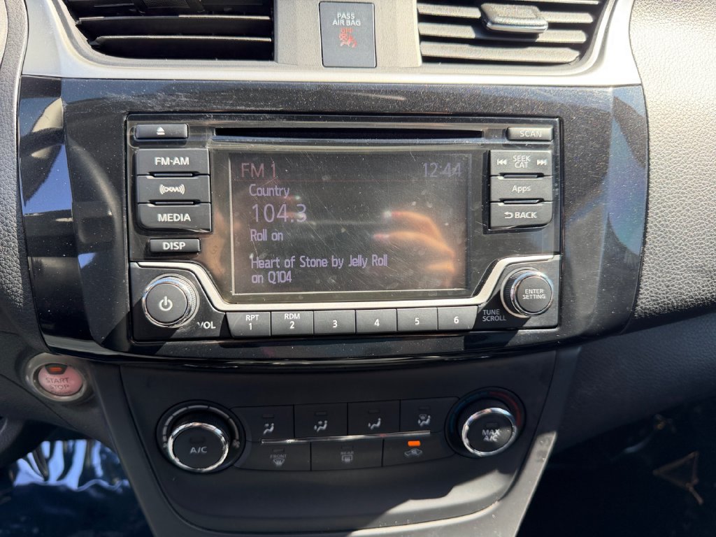 Used 2016 Nissan Sentra SV FWD image 20