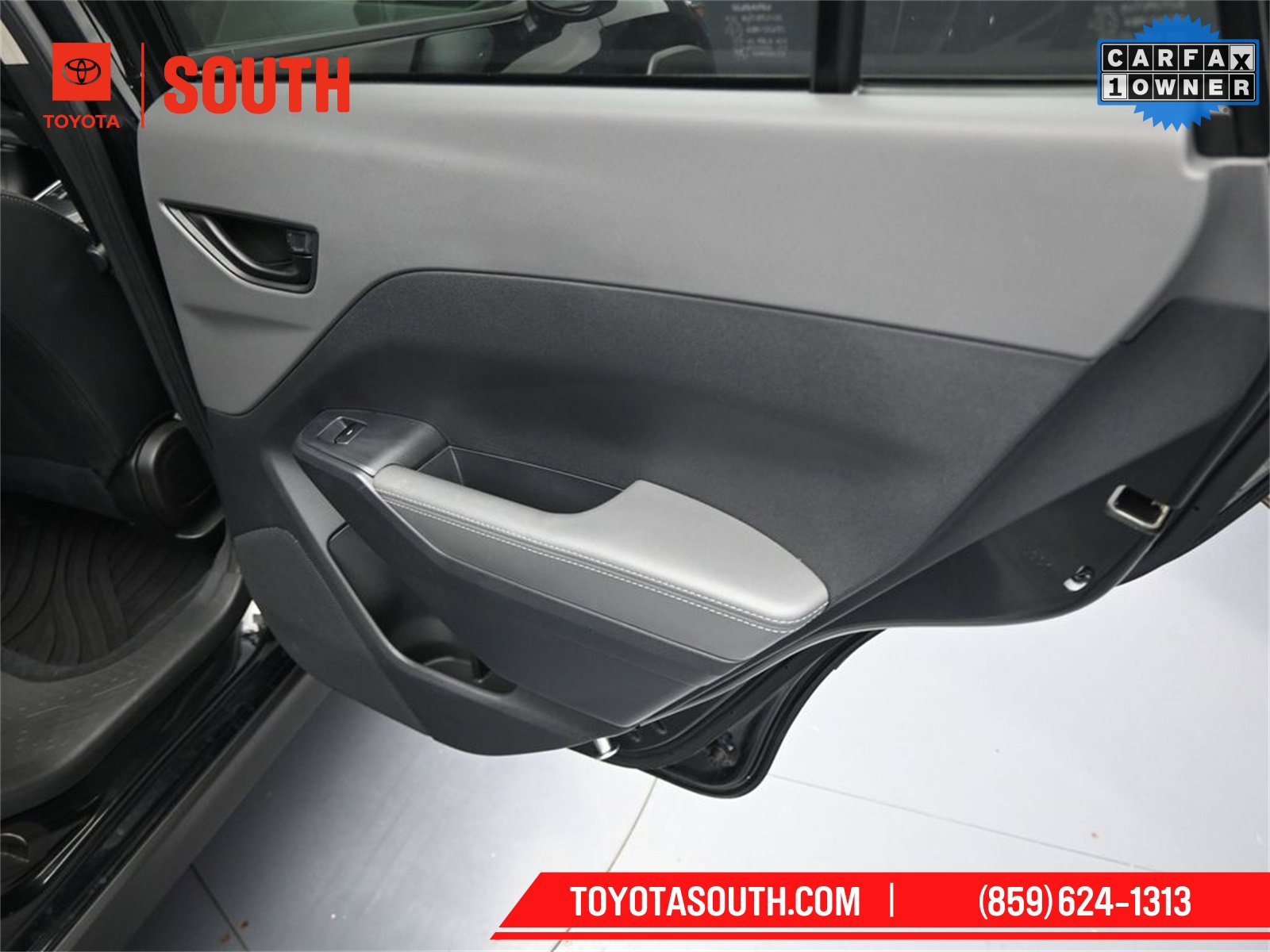 Used 2024 Subaru Crosstrek 2.0i Premium image 34