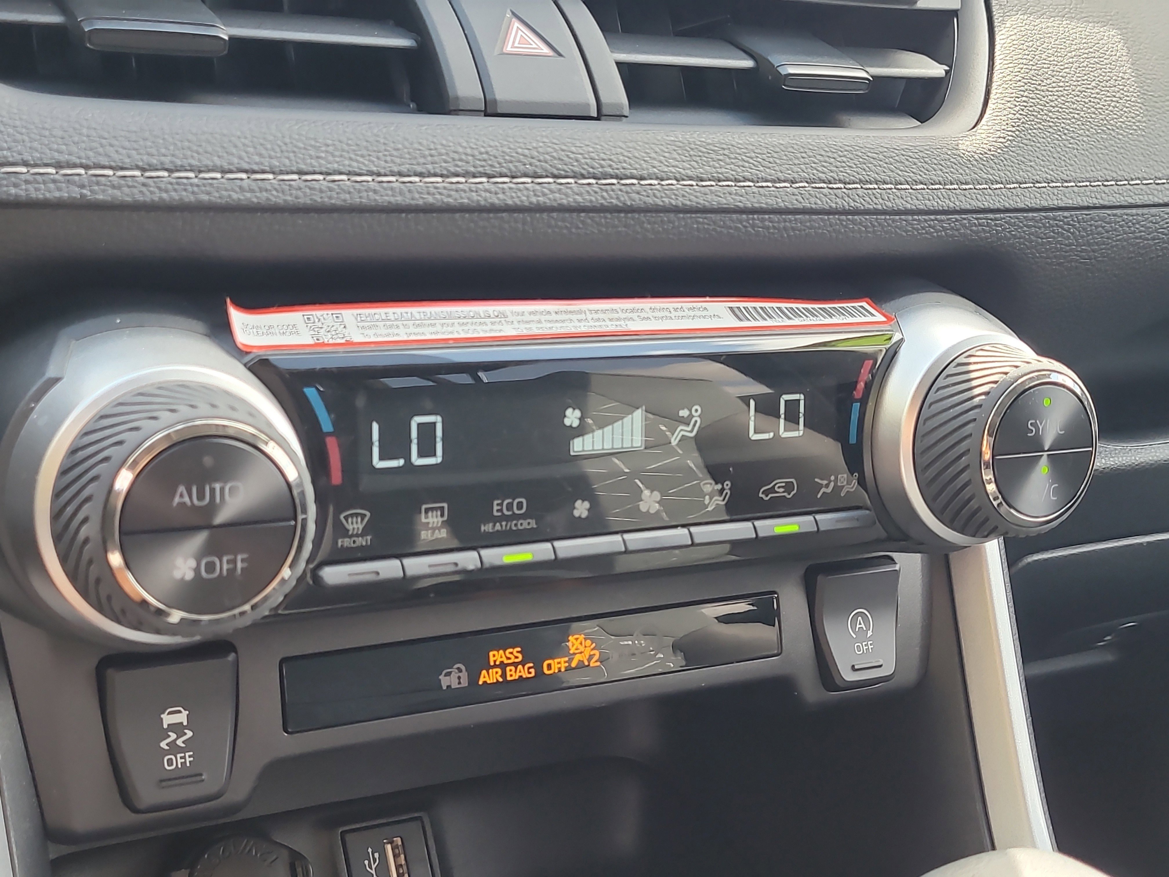 Certified 2025 Toyota RAV4 XLE FWD image 27