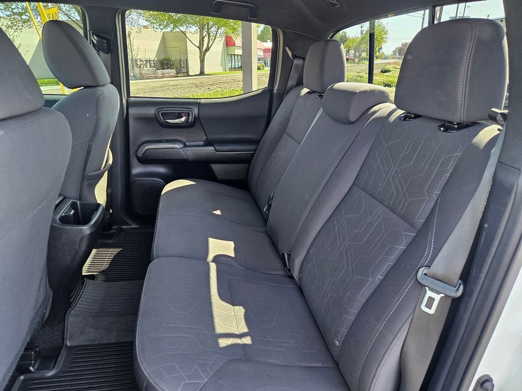 Used 2019 Toyota Tacoma TRD Off-Road AWD/4WD image 24