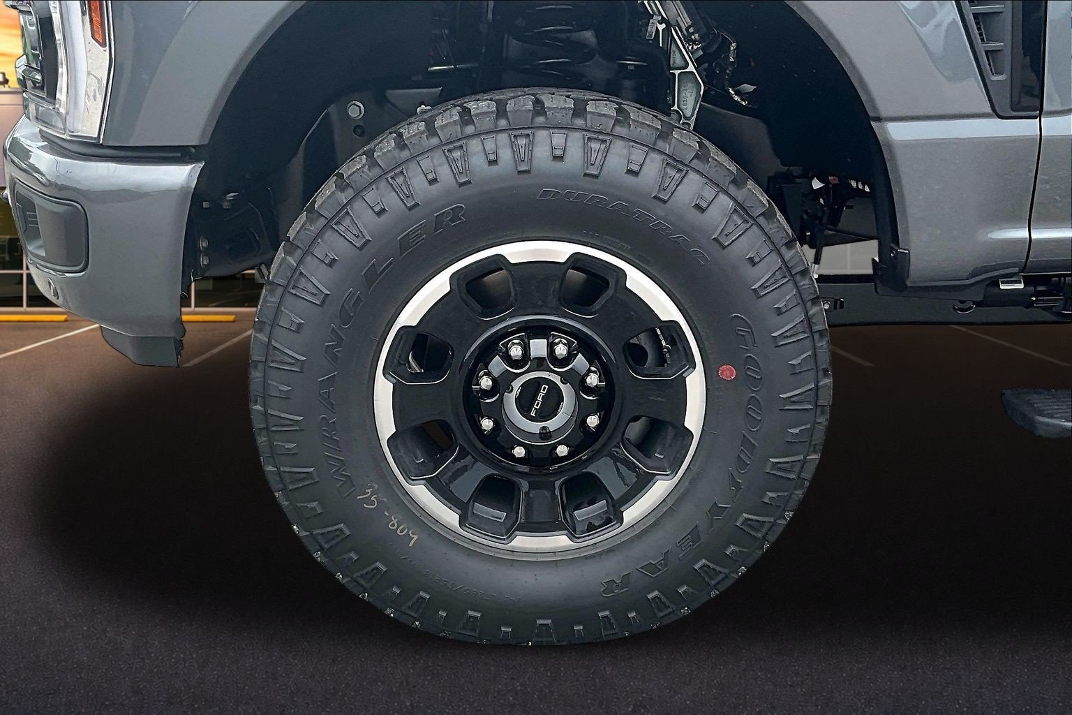 New 2026 Ford F350 Platinum w/ Tremor Off-Road Package AWD/4WD image 11