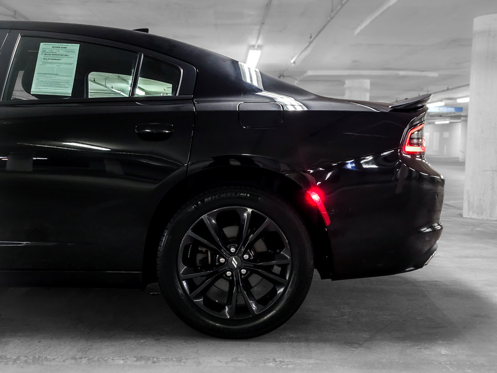 Used 2020 Dodge Charger SXT w/ Blacktop Package AWD/4WD image 16
