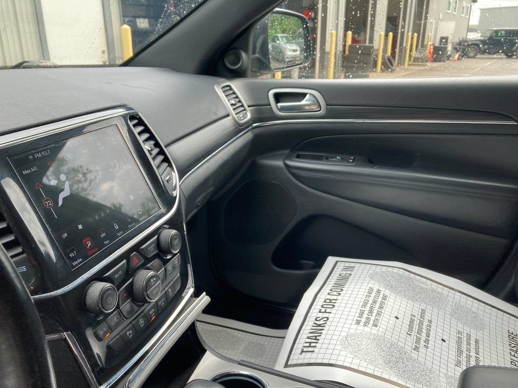 Used 2021 Jeep Grand Cherokee Limited AWD/4WD image 15