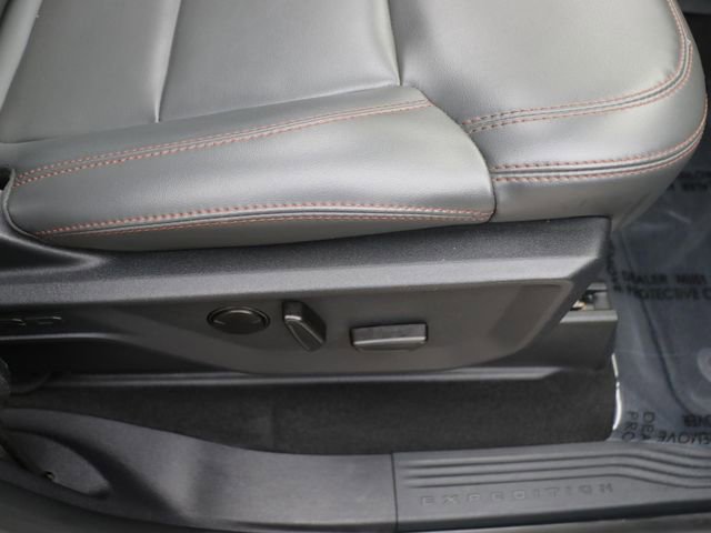 Used 2025 Ford Expedition Active AWD/4WD image 10