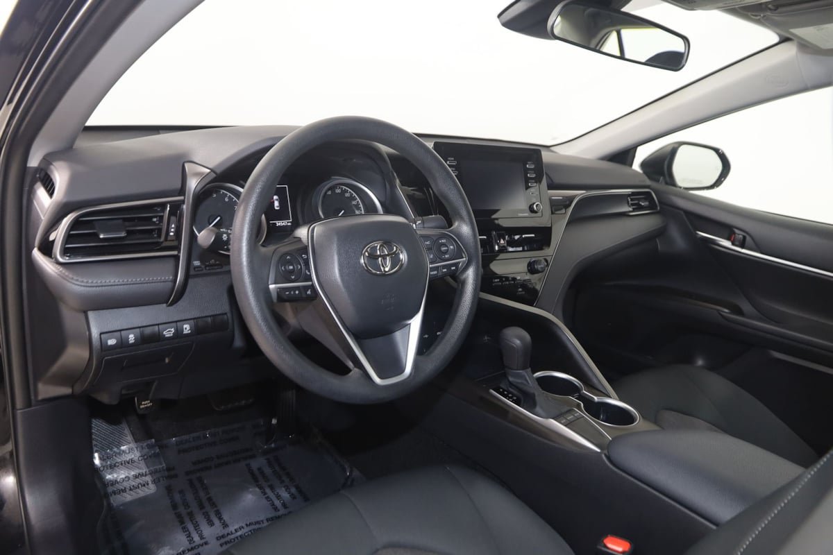 Used 2023 Toyota Camry LE FWD image 20