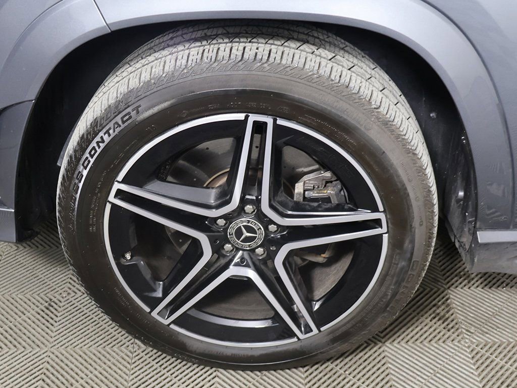 Used 2022 Mercedes-Benz GLS 450 4MATIC w/ AMG Line Exterior image 24