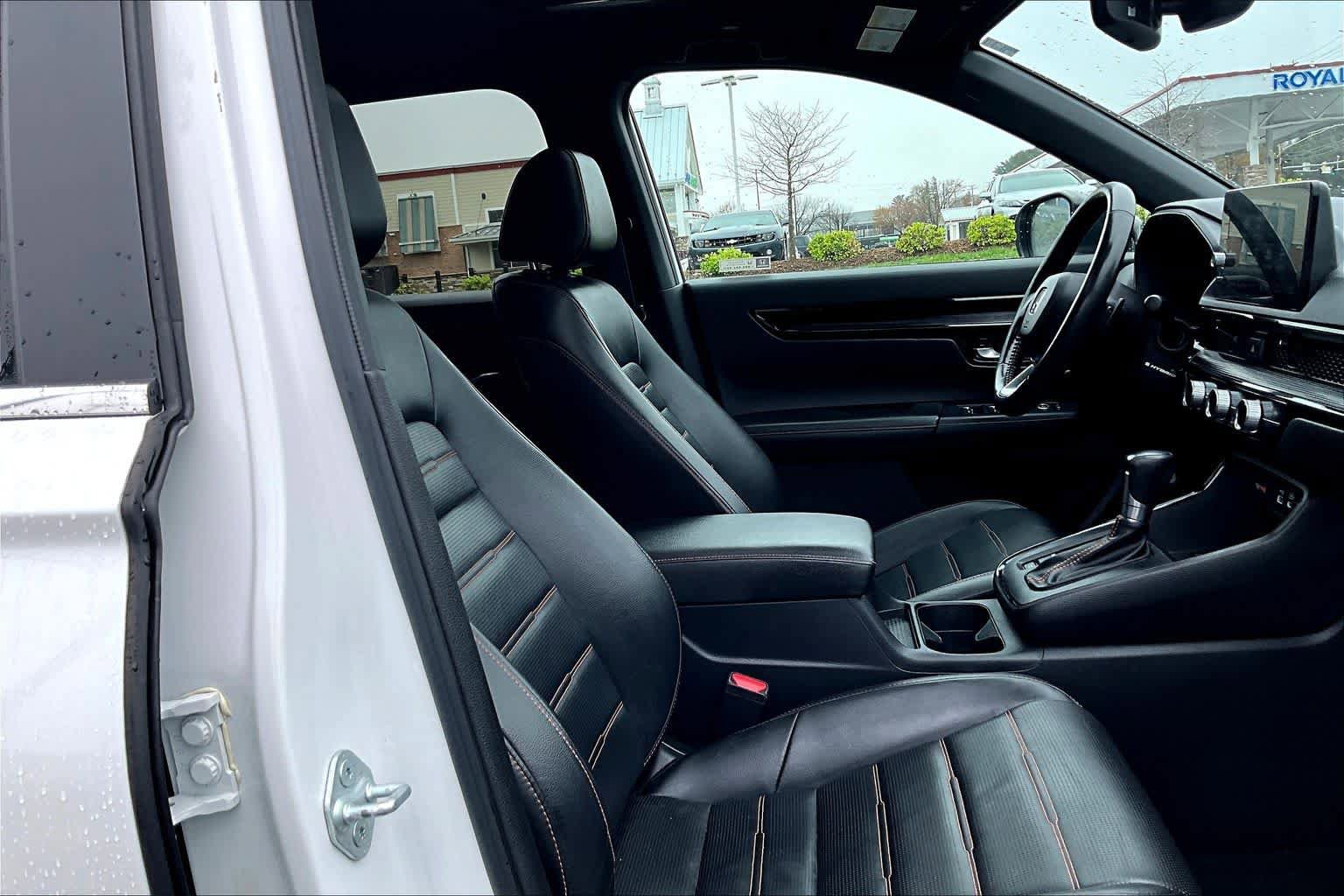 Used 2023 Honda CR-V Sport Touring image 10