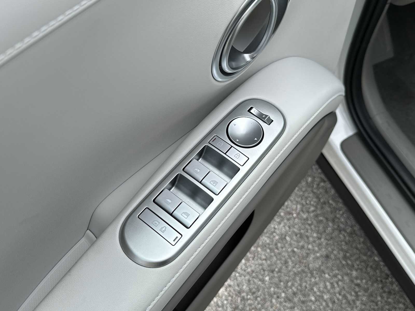 New 2026 Hyundai Palisade FWD Hybrid image 15