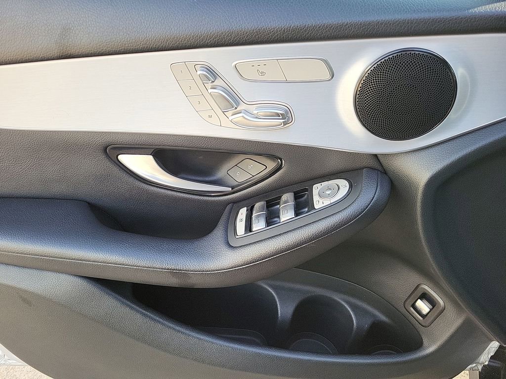 Used 2019 Mercedes-Benz GLC 300 image 22