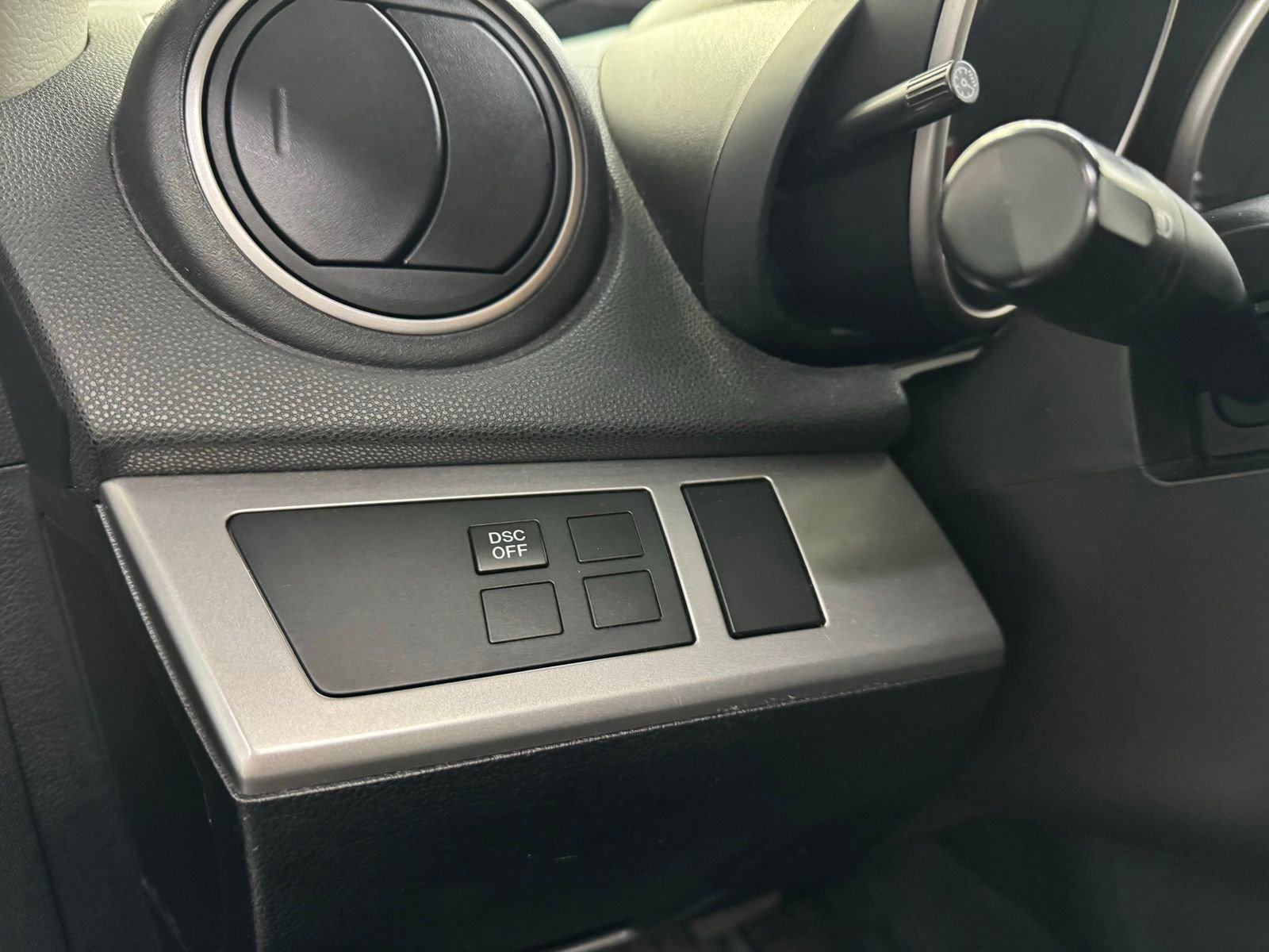 Used 2010 MAZDA MAZDA3 i Touring image 18