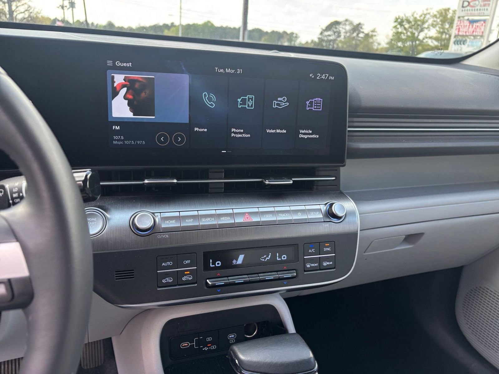 Used 2025 Hyundai Kona SEL image 26