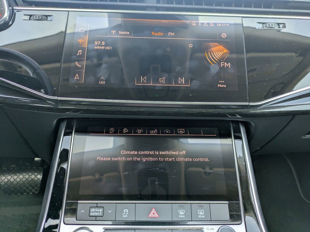 Used 2019 Audi Q8 Premium Plus w/ Premium Plus image 18