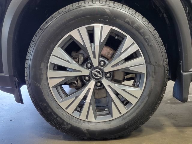 Used 2022 Nissan Rogue SV AWD/4WD image 10