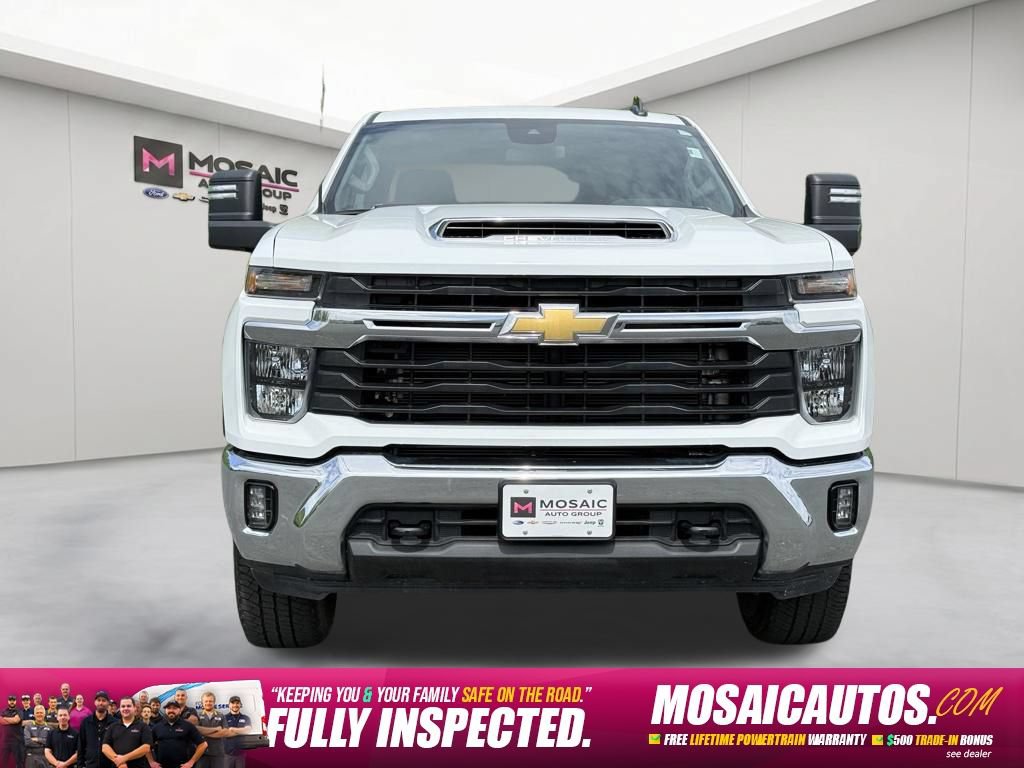 Used 2026 Chevrolet Silverado 2500 LT AWD/4WD image 2