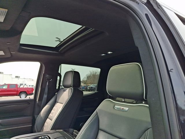 Used 2022 GMC Sierra 1500 AT4X image 13