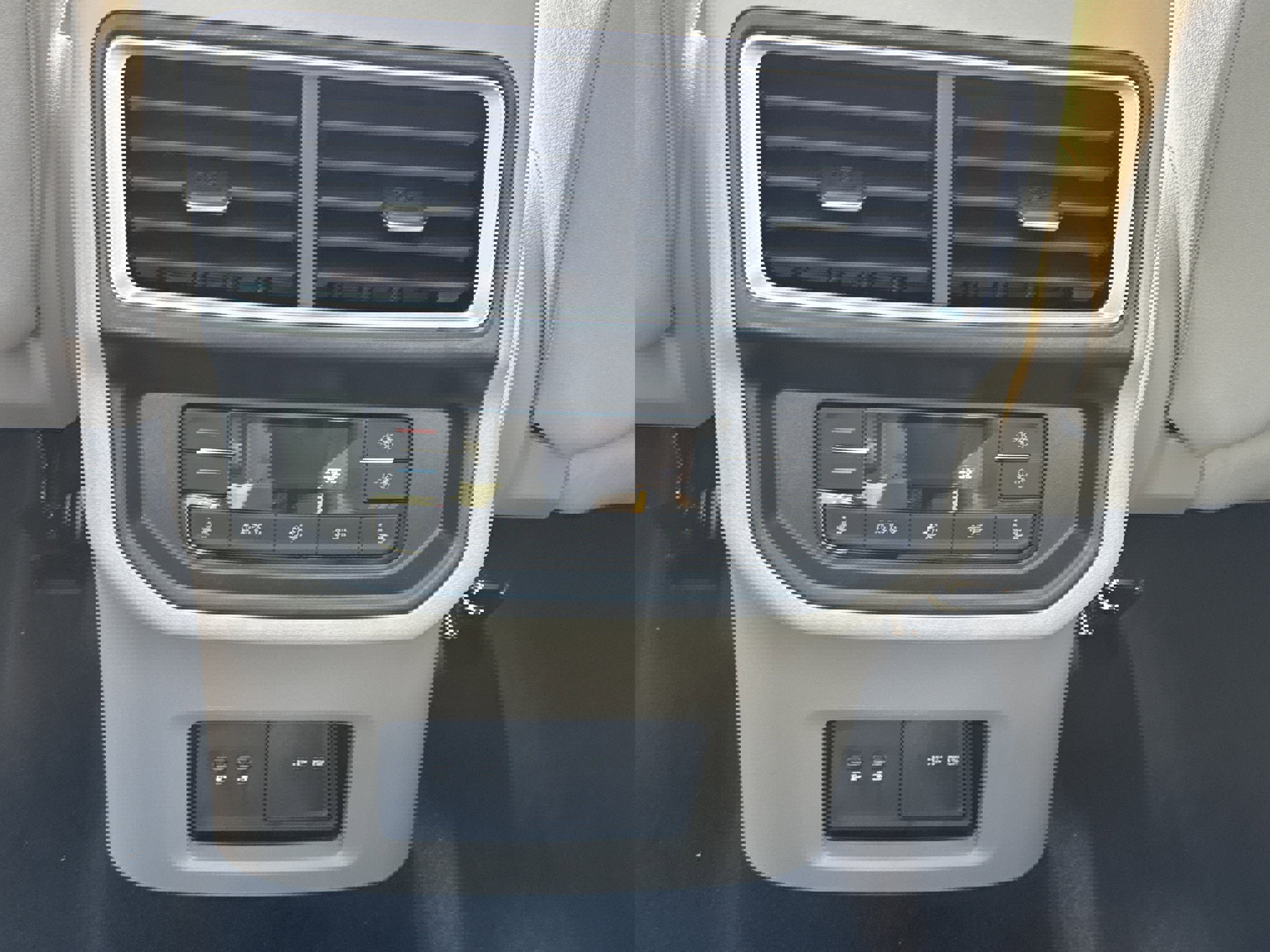 New 2026 Volkswagen Atlas SEL Premium R-Line image 26