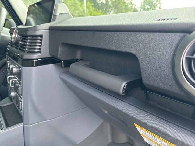 Used 2024 INEOS Grenadier Base image 41