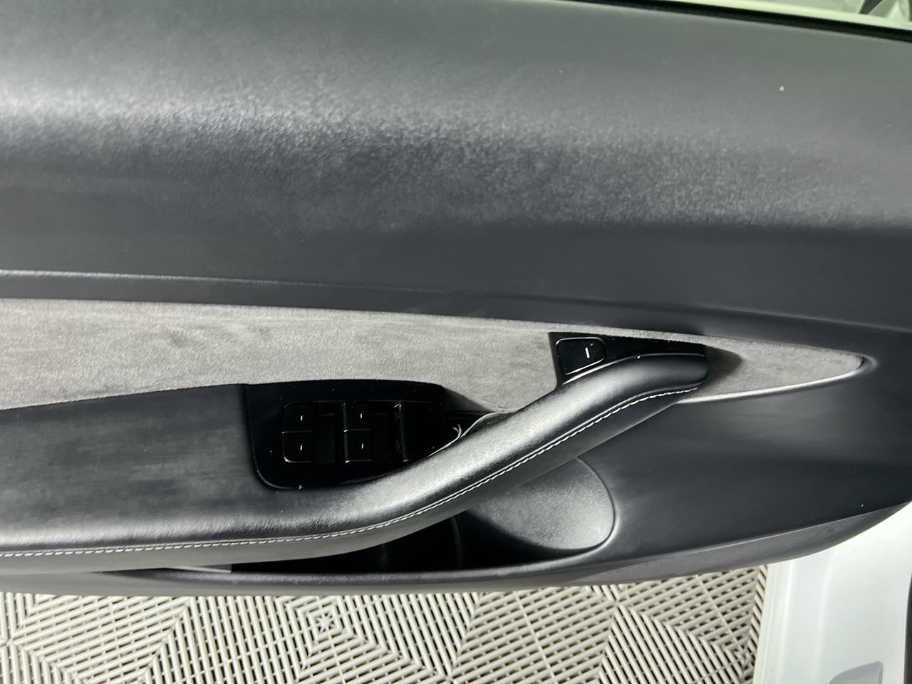 Used 2019 Tesla Model 3 Standard Range Plus RWD image 10