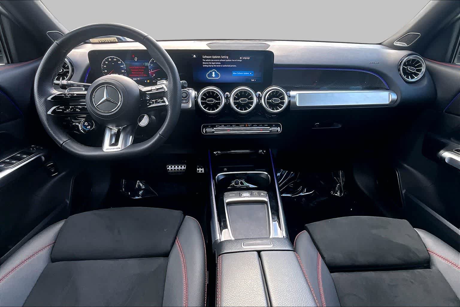 Used 2026 Mercedes-Benz GLB 35 AMG 4MATIC image 16