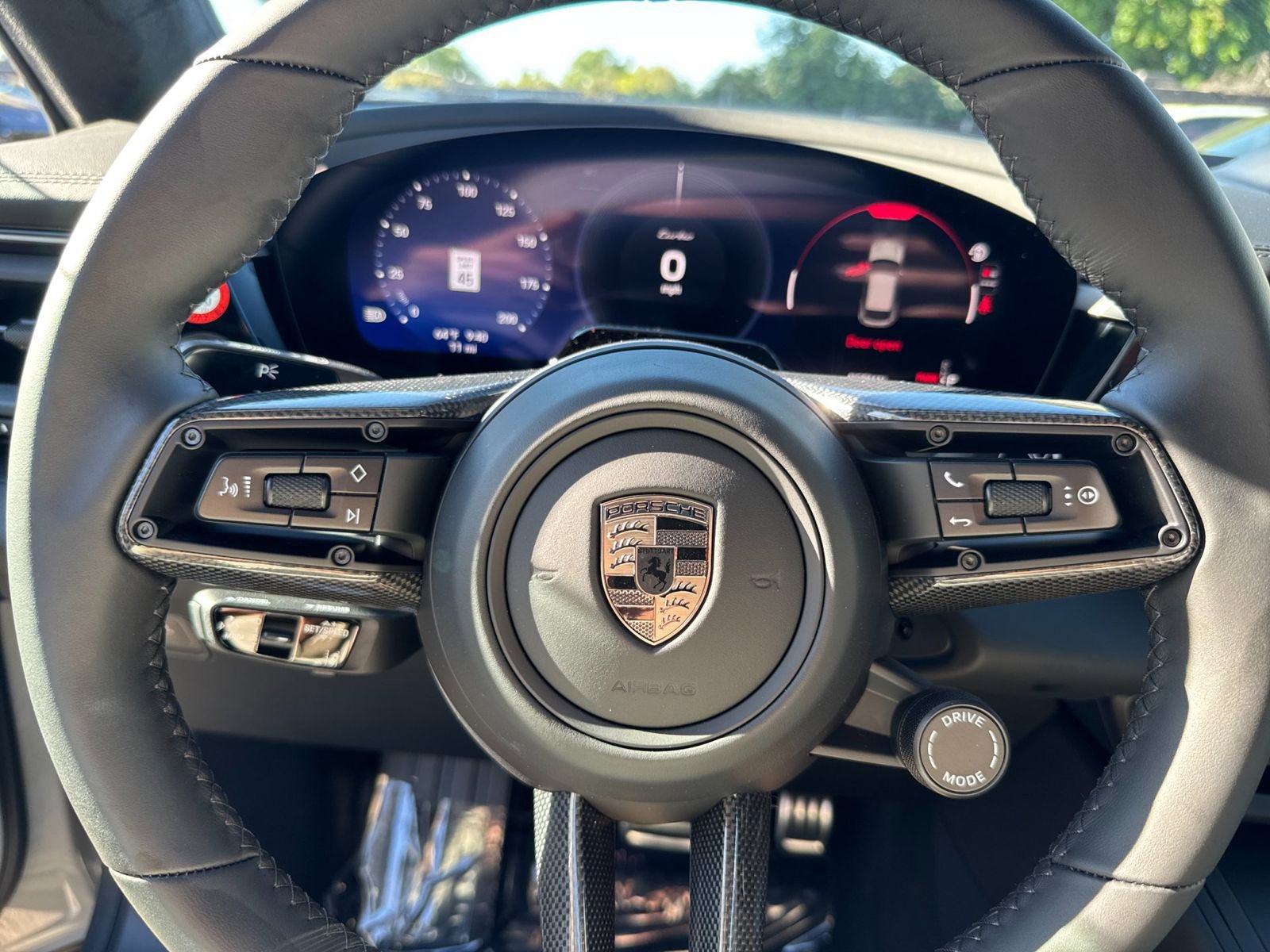 New 2026 Porsche Macan Turbo Electric image 28