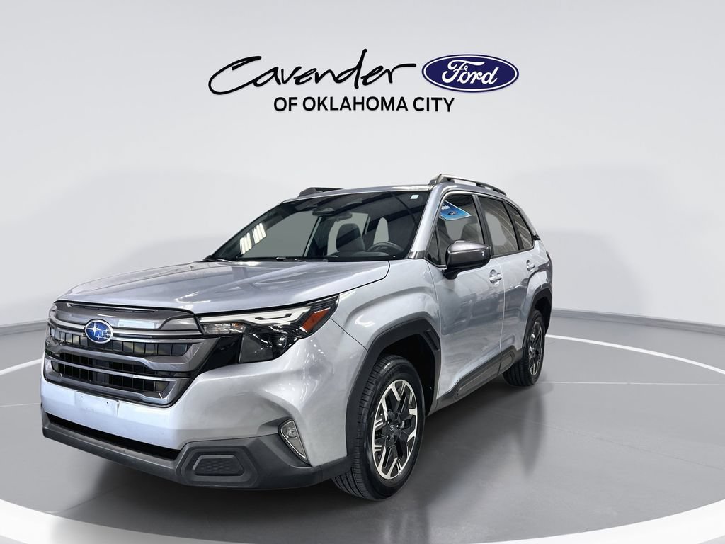 Used 2025 Subaru Forester Premium AWD/4WD image 4