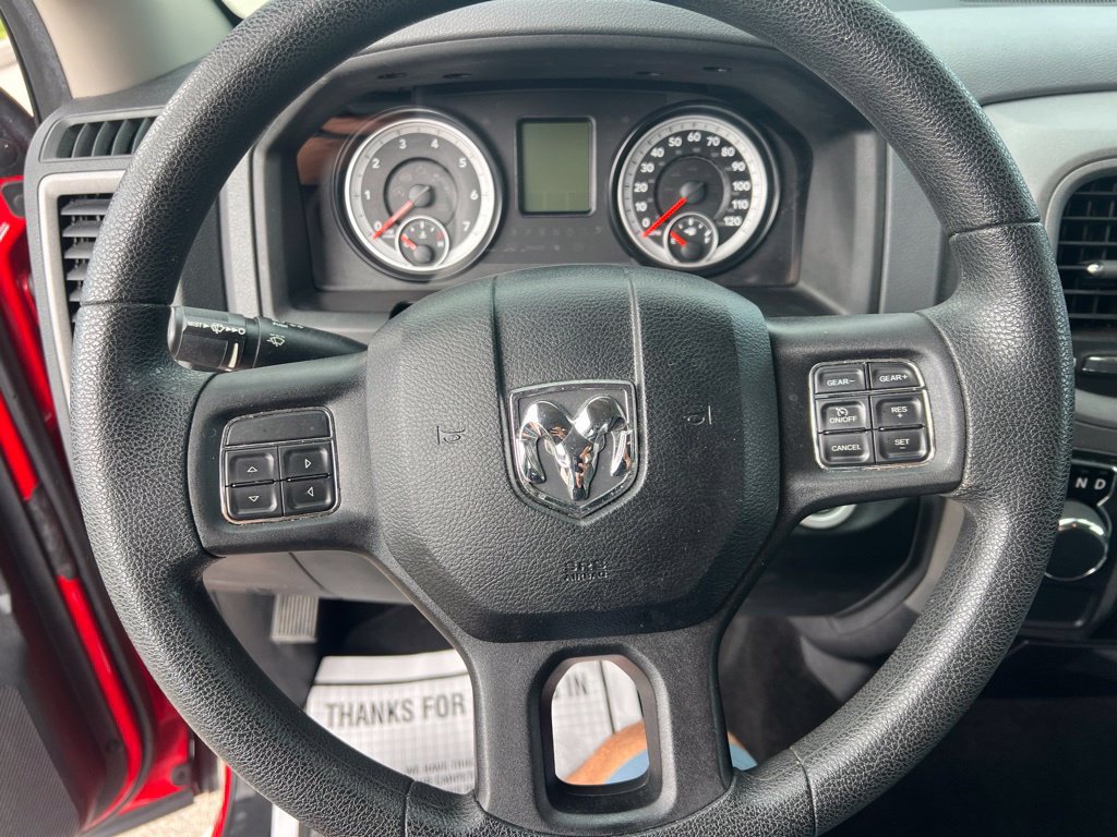 Used 2015 RAM 1500 Express RWD image 39