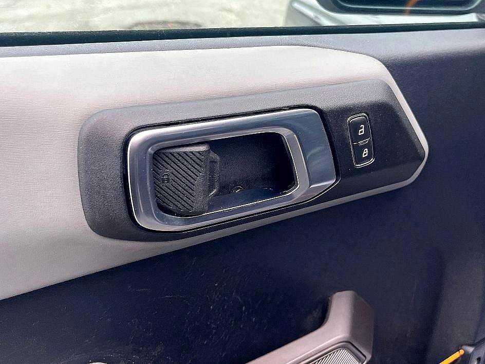 Used 2021 Ford Bronco Badlands image 14