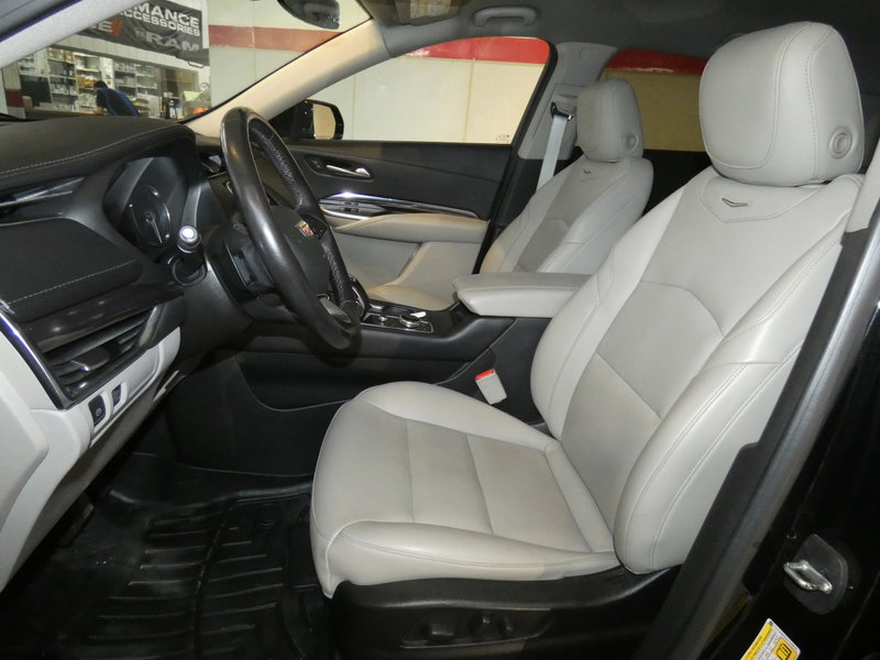 Used 2019 Cadillac XT4 Luxury image 9
