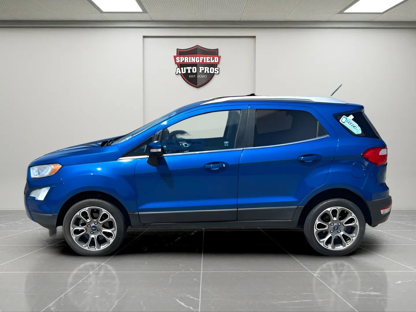 Used 2018 Ford EcoSport Titanium w/ Titanium Cold Weather Package image 2