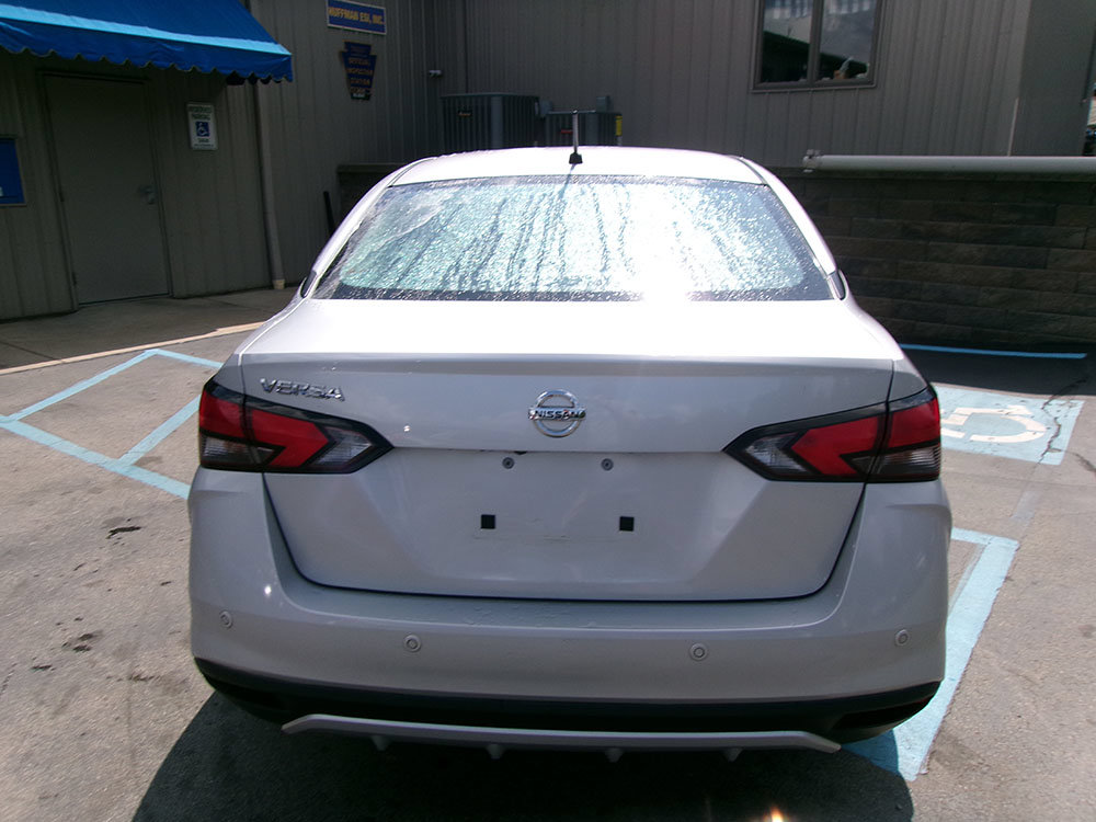 Used 2021 Nissan Versa S FWD image 5