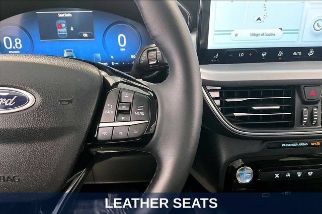 Used 2025 Ford Escape Platinum AWD/4WD image 16