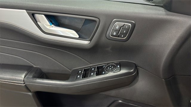 Used 2024 Ford Escape Platinum image 19