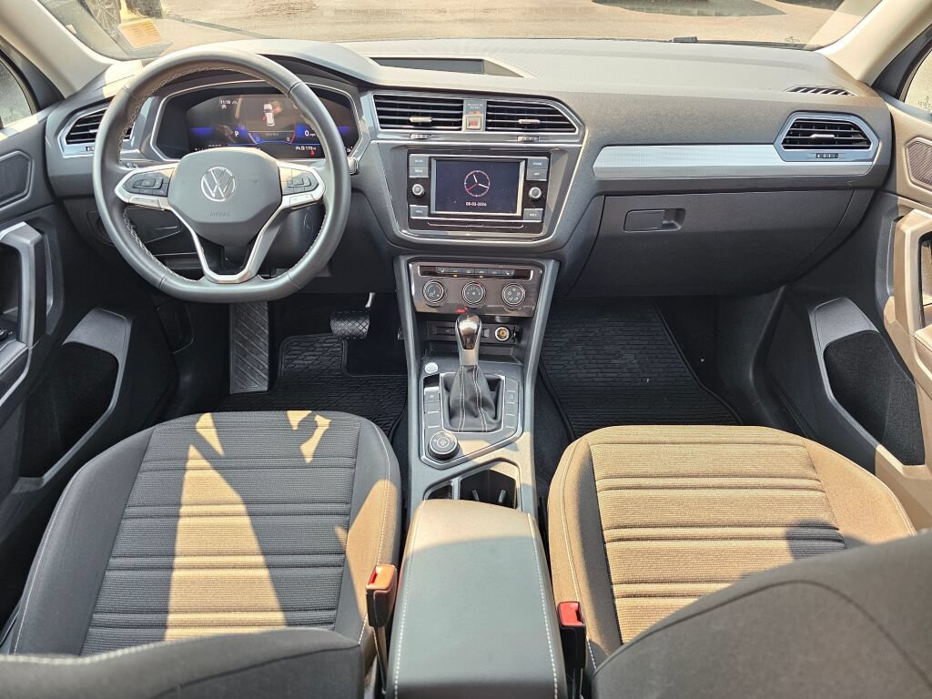 Used 2024 Volkswagen Tiguan S AWD/4WD image 9