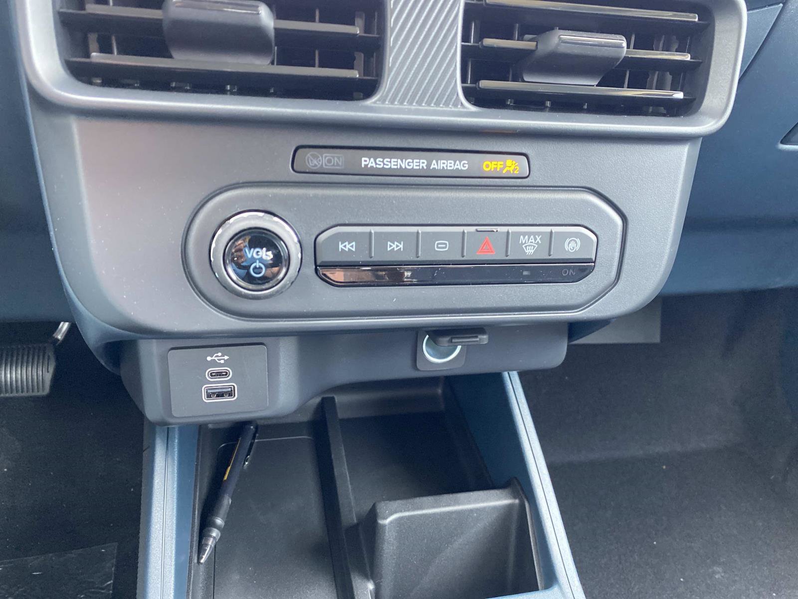 New 2026 Ford Maverick XL image 18