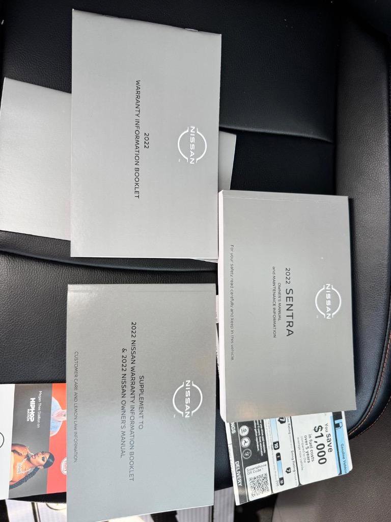 Used 2022 Nissan Sentra SR w/ SR Premium Package image 32