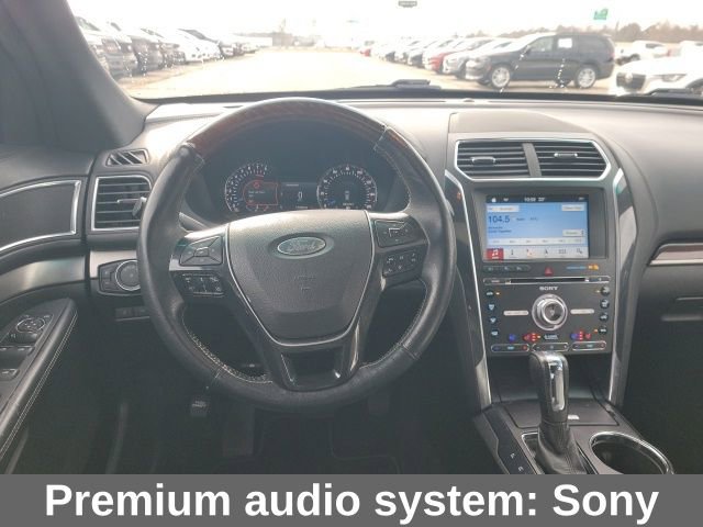 Used 2017 Ford Explorer Platinum image 4