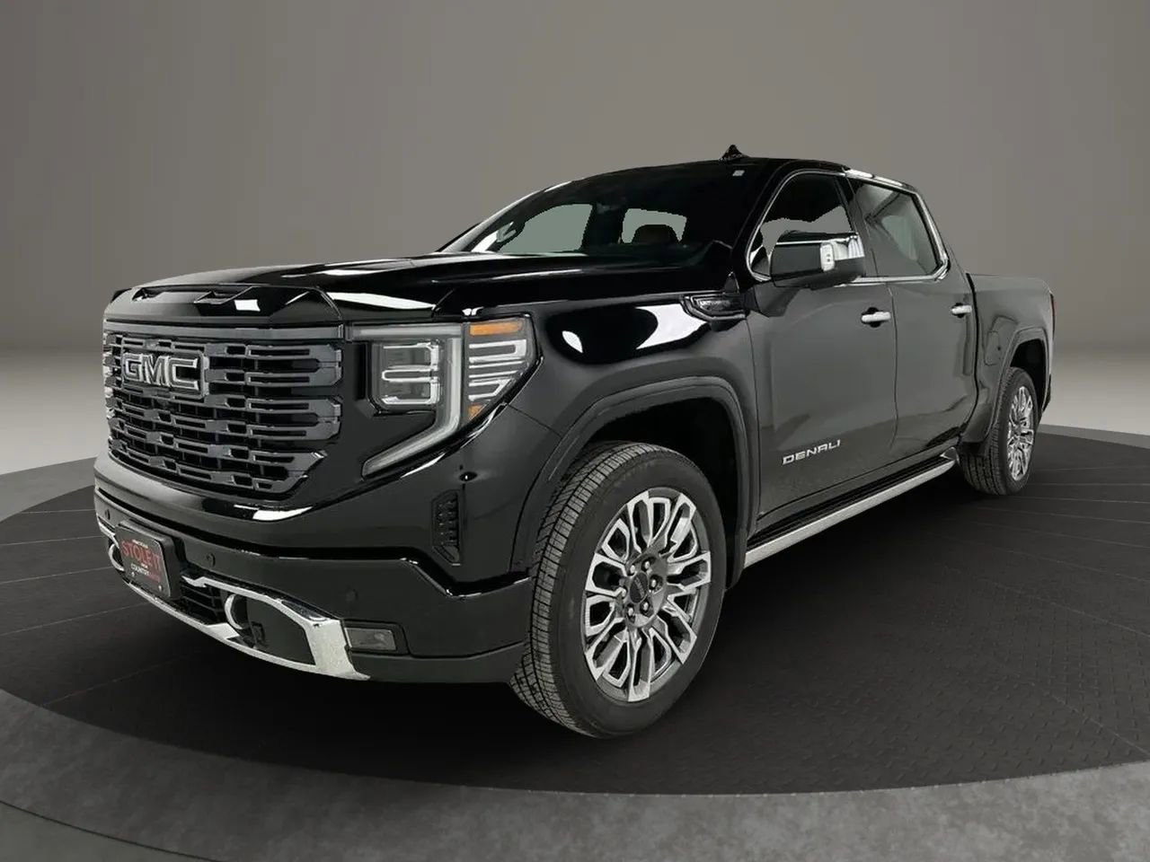 Used 2025 GMC Sierra 1500 Denali Ultimate image 1