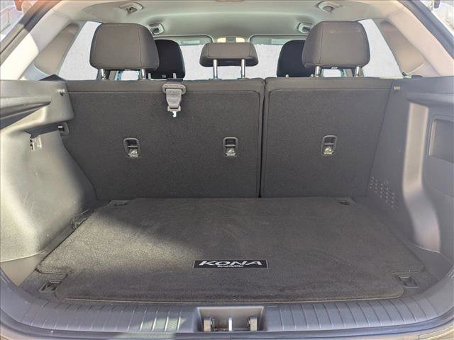 Used 2023 Hyundai Kona SEL image 6