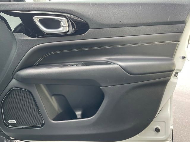 Used 2023 Jeep Compass Altitude w/ Sun and Sound Group image 28