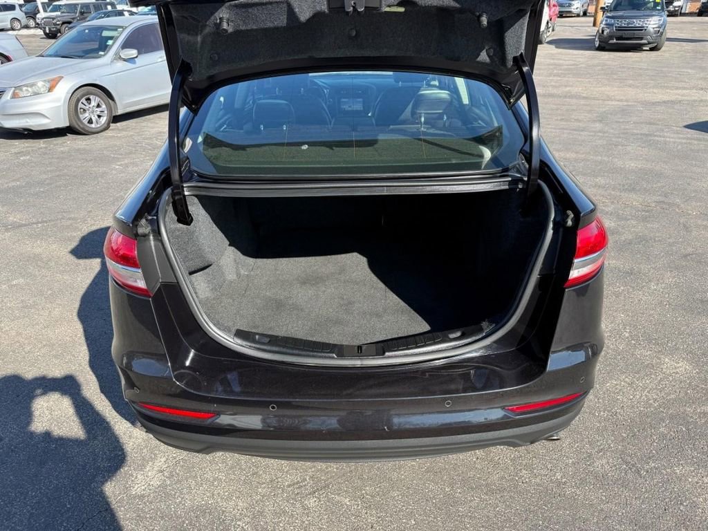 Used 2019 Ford Fusion SE w/ Equipment Group 151A image 7