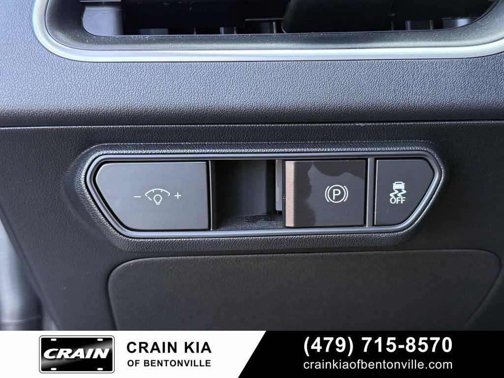 Certified 2025 Kia K4 FWD image 12