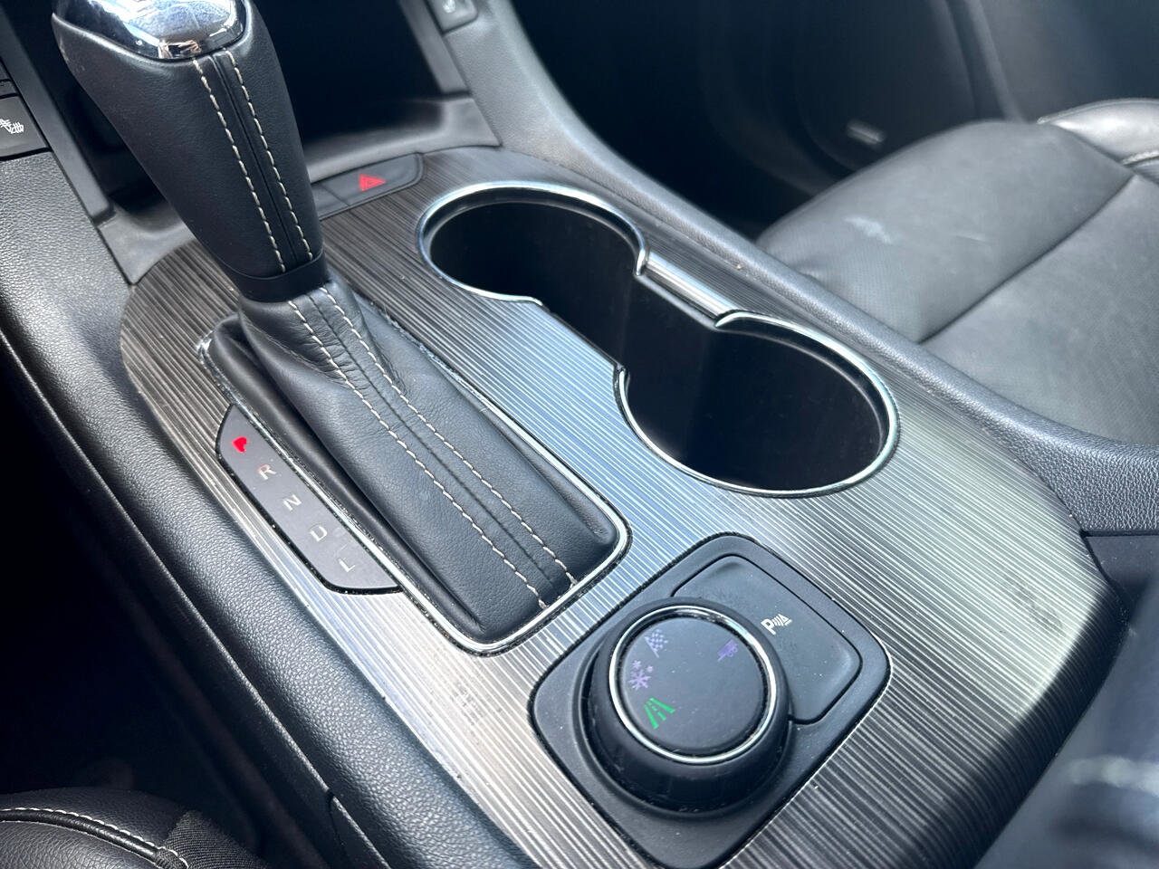 Used 2019 GMC Acadia SLT FWD image 12