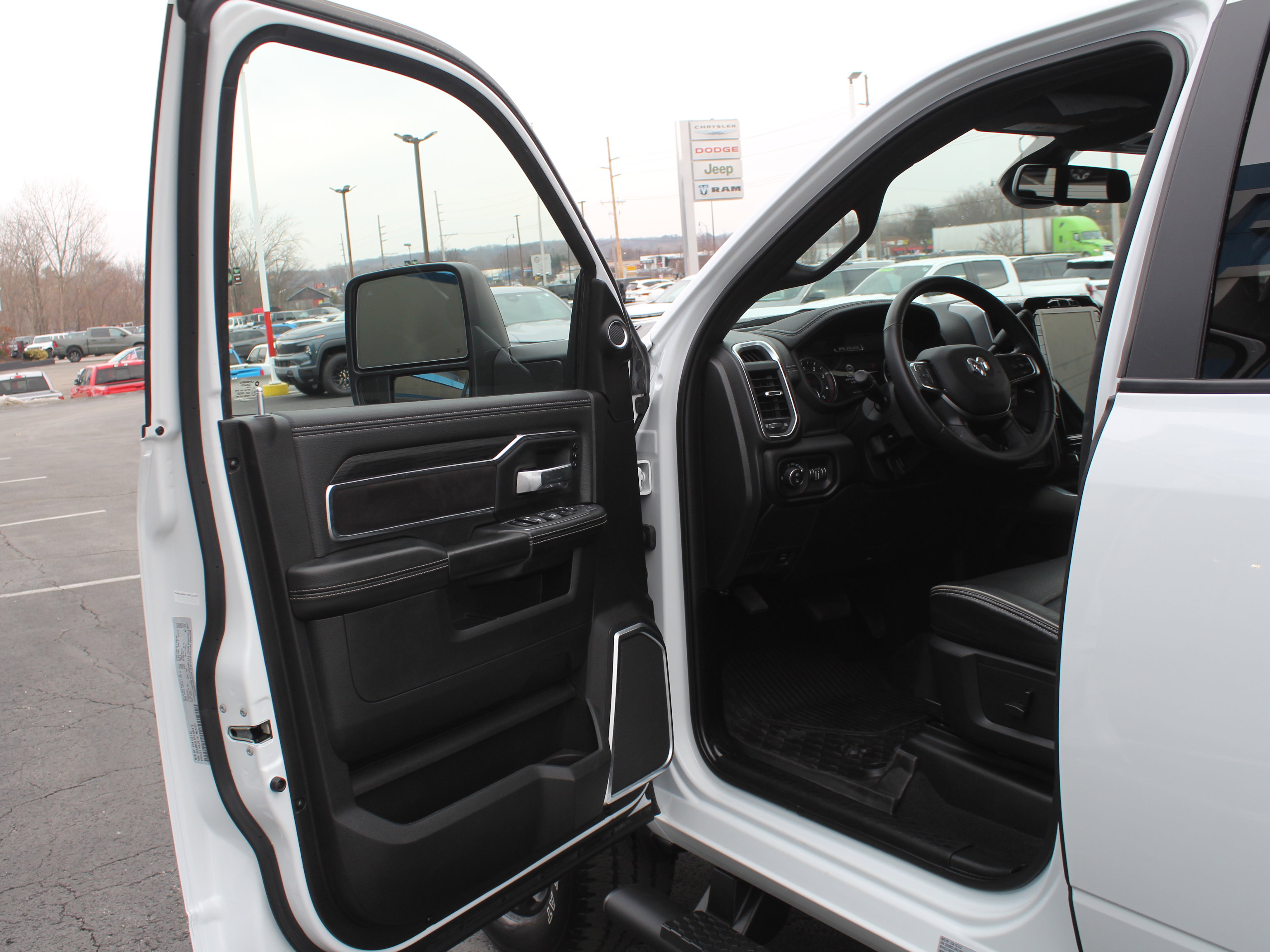 Used 2024 RAM 3500 Laramie w/ Night Edition AWD/4WD image 10