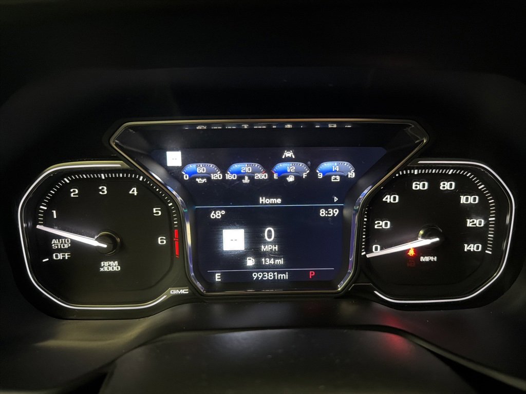 Used 2021 GMC Yukon Denali w/ Denali Premium Package image 27