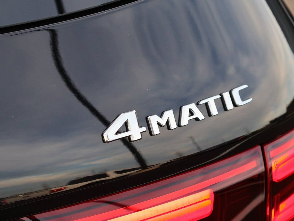 New 2026 Mercedes-Benz GLB 250 4MATIC image 9