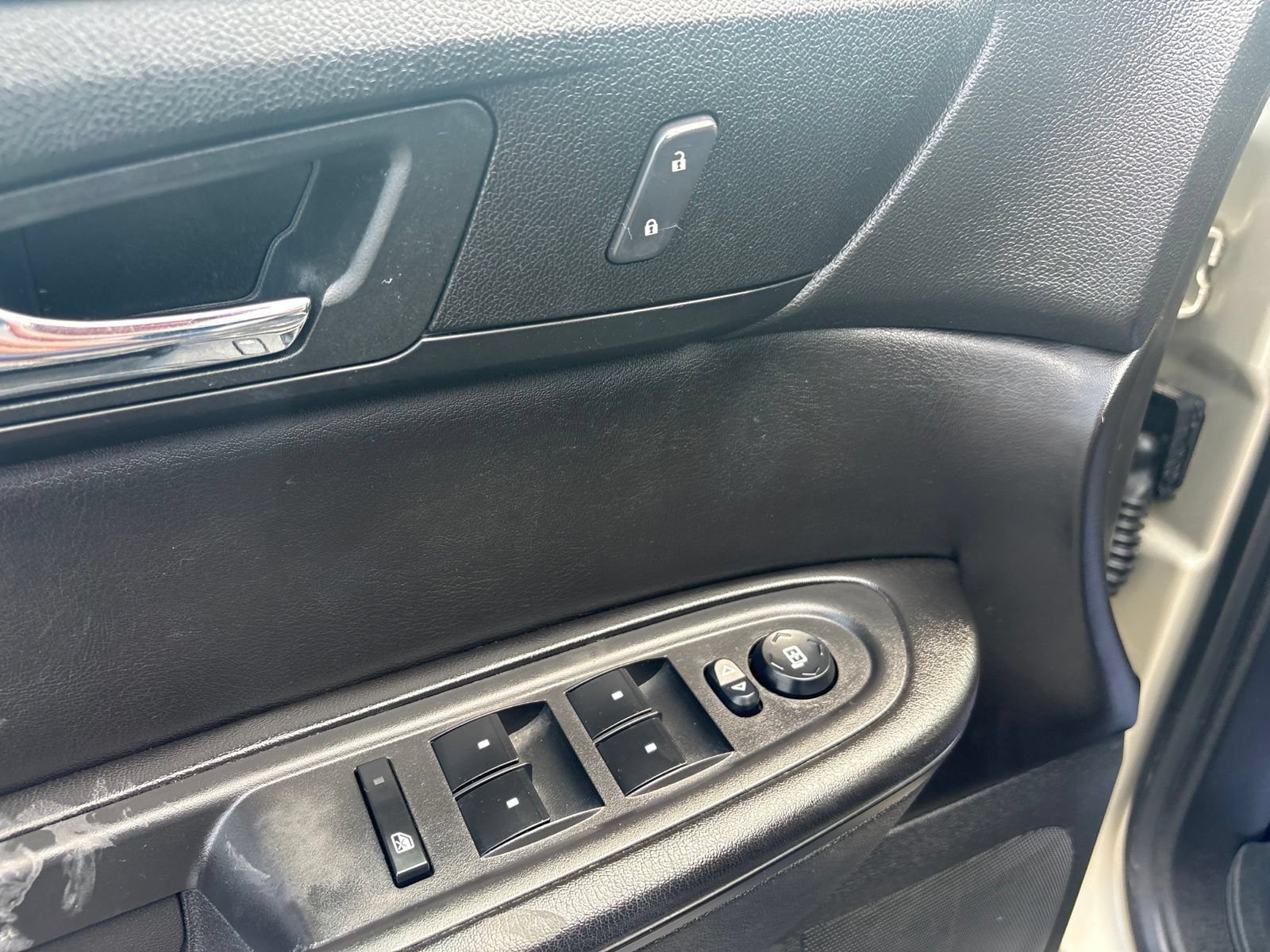 Used 2016 GMC Acadia SL FWD image 21
