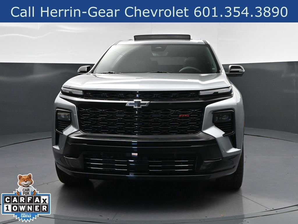 Used 2024 Chevrolet Traverse RS image 10