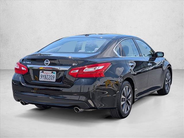 Used 2017 Nissan Altima 2.5 SV FWD image 5