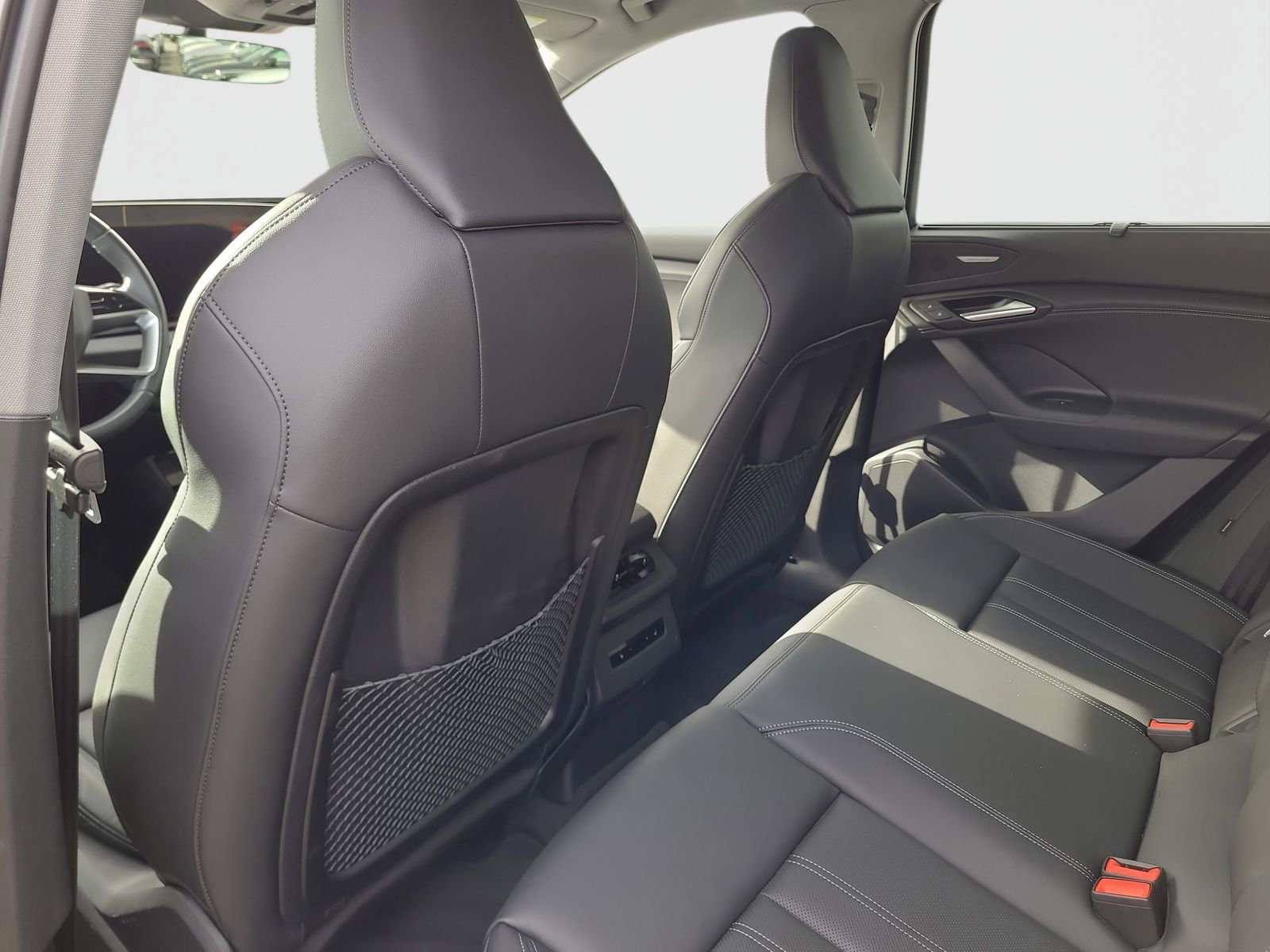 Used 2025 Audi Q6 e-tron Premium Plus w/ Premium Plus image 13